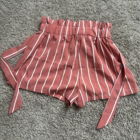 Waist Knot Detail Striped Short. - Picture 3 of 3